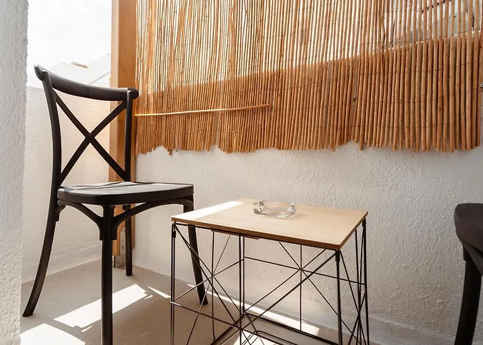 Elvirtus * Naxos City