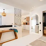 Elvirtus Apartment