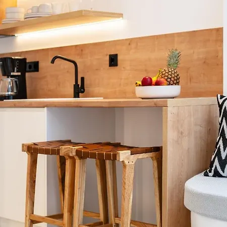 Elvirtus Apartment *